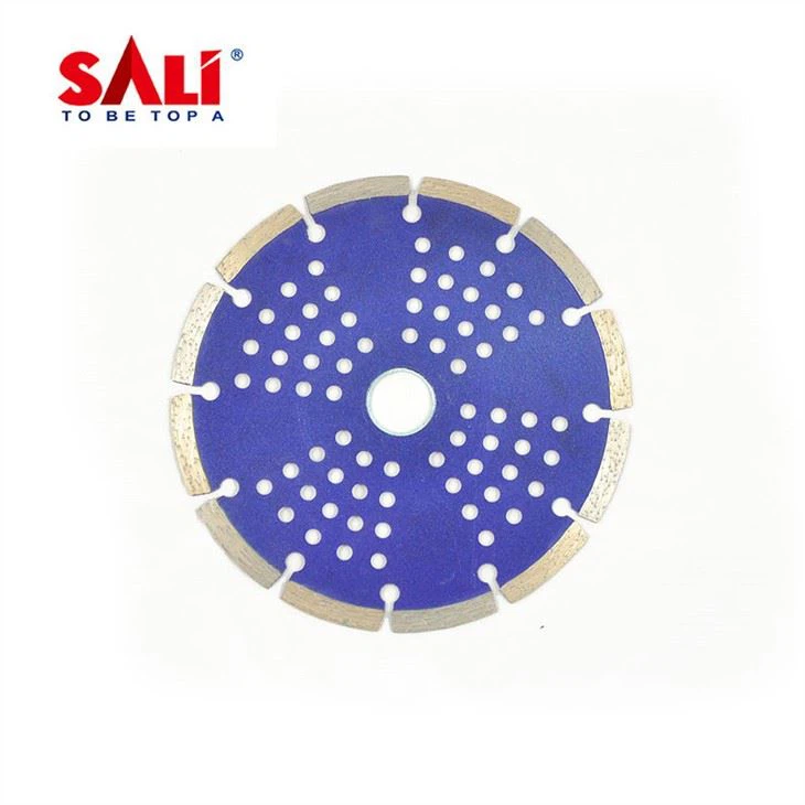 Reinforced diamond saw blade with flower type-2