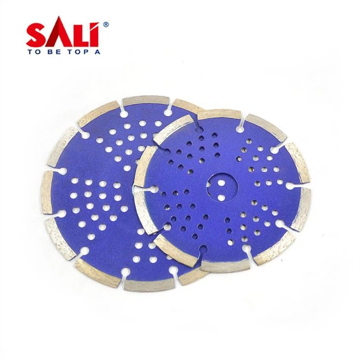 Reinforced diamond saw blade with flower type-3